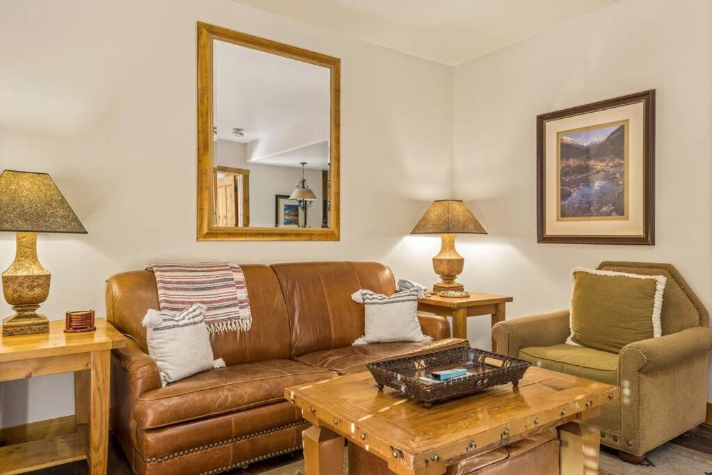 Blue Collar Boutique: Affordable Adventure Aparthotel Telluride Exterior foto