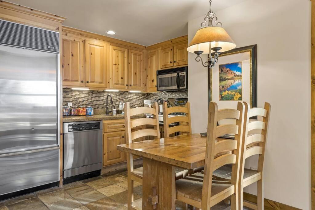 Blue Collar Boutique: Affordable Adventure Aparthotel Telluride Exterior foto